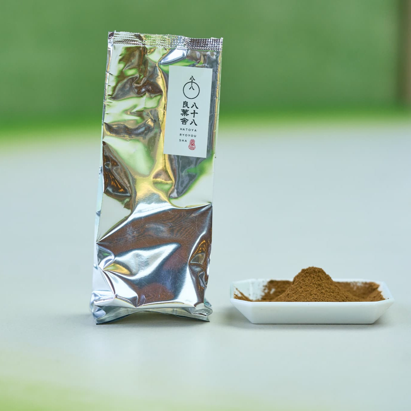 まっちゃ 抹茶 / Matcha (Japanese powdered green tea) - 京都アンテナ